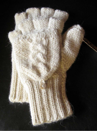 Cable knit Alpaca Glittens